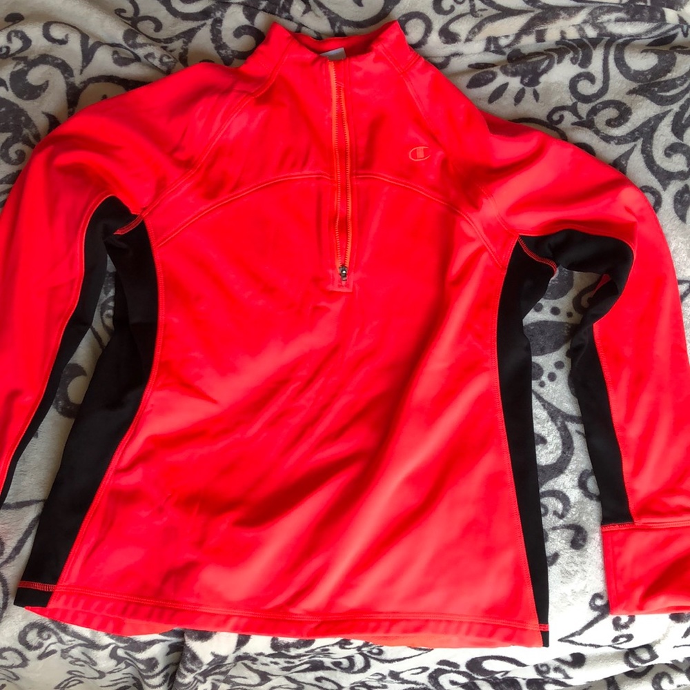 Champion half zip up sweat shirt.